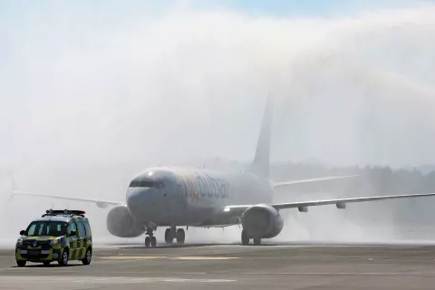 Za vzpostavitev povezave z Dubajem so si na letališču prizadevali od leta 2012. / Foto: Gorazd Kavčič / Foto: 