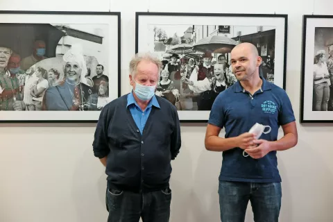 Avtorja fotografij Dušana Letnarja je predstavil podpredsednik Foto kluba Kamnik Aleš Senožetnik. / Foto: 