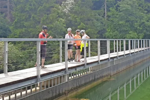 Na jezu Reškega jezera, od koder vodi Orlova pot / Foto: 