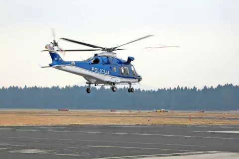 Števec helikopterskih reševanj se je zadnji konec tedna ustavil pri številki deset, a nesreč je bilo še več. / Foto: arhiv GG / Foto: 
