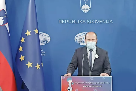 Minister za zdravje Janez Poklukar na današnji novinarski konferenci / Foto: posnetek zaslona / Foto: 