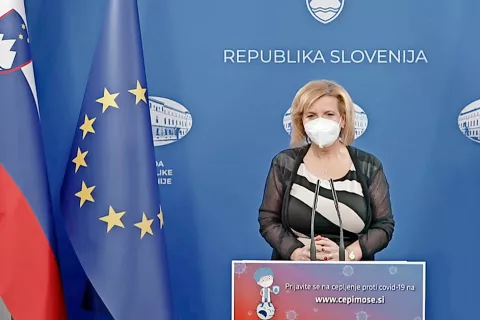 Prof. dr. Bojana Beović na današnji novinarski konferenci / Foto: posnetek zaslona / Foto: 