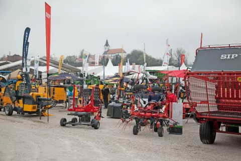 S ponedeljkom se pod določenimi pogoji sprošča tudi sejemska dejavnost. / Foto: Aleš Senožetnik, arhiv Gorenjskega glasa / Foto: 