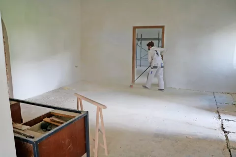 V notranjosti gradu ves čas potekajo dela. / Foto: Alenka Brun / Foto: 