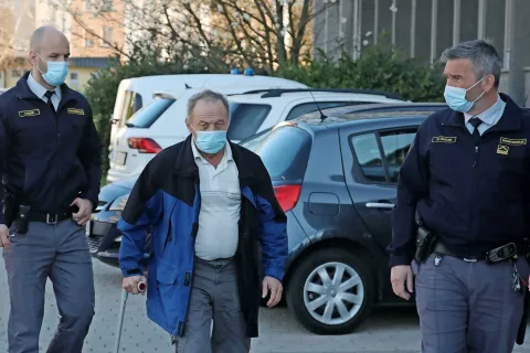 »On je mene napadel, ne jaz njega,« se na sodišču brani Savo Trivunović. / Foto: Gorazd Kavčič / Foto: 