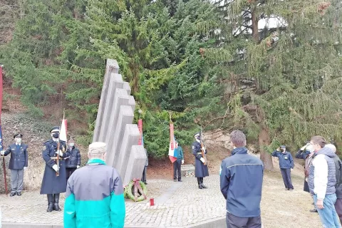 Občinska spominska slovesnost na Planici / Foto: MOK / Foto: 