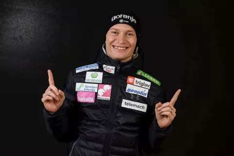Anže Lanišek je priskakal že četrto slovensko medaljo na letošnjem svetovnem nordijskem prvenstvu. / Foto: Sloski / Foto: 