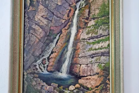 Josip Germ je slikal tudi krajinske motive po Gorenjskem. Na ogled je tudi njegov slap Savica. / Foto: arhiv Galerije Miha Maleš / Foto: 