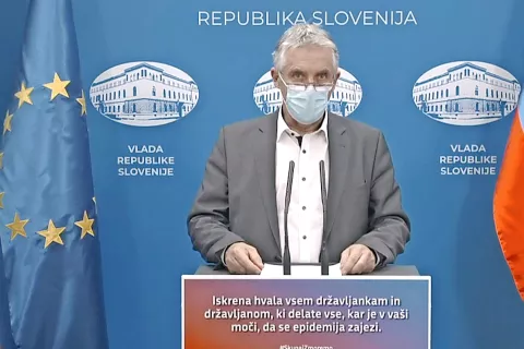 Minister za zdravje Tomaž Gantar na popoldanski novinarski konferenci / Foto: posnetek zaslona / Foto: 