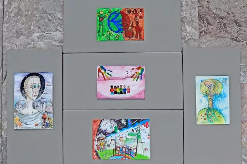 Izbrani najboljši plakati / Foto: Denys Shay / Foto: 