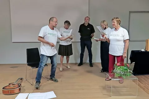 Nastop esperantistov v Mestni knjižnici Kranj / Foto: 