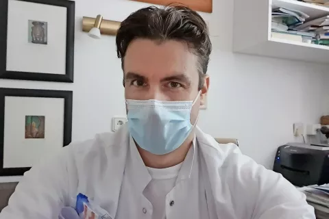 Darko Siuka, dr. med., specialist gastroenterolog s Kliničnega oddelka za gastroenterologijo Interne klinike UKC Ljubljana / Foto: 