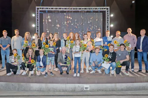 Najboljši tržiški športniki minulega leta na odru amfiteatra Gorenjska plaža z zasluženimi priznanji / Foto: Tina Dokl / Foto: 