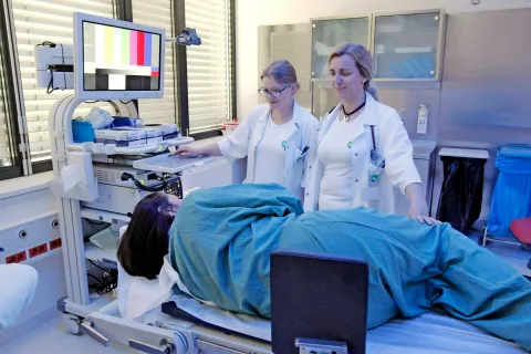 V času epidemije je odpadlo kar deset tisoč nenujnih ambulantnih in diagnostičnih obravnav. V bolnišnici se trudijo, da bi jih nadomestili čim prej. / Foto: Gorazd Kavčič (arhiv) / Foto: 