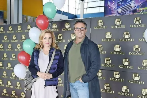 Prišla sta tudi igralca Nina Ivanič in Jernej Kuntner. / Foto: Kolosej / Foto: 
