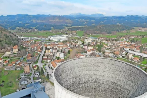 Specializirano državno tožilstvo je v zadevi Teš 6 vložilo obtožnico zoper dvanajst fizičnih in dve pravni osebi. / Foto: arhiv GG / Foto: 