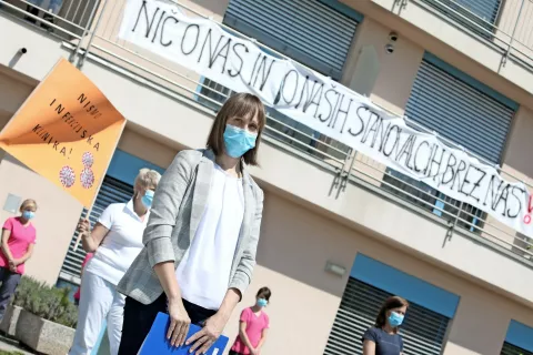 Da tako ne gre več naprej, so opozorili tudi v Domu Taber. / Foto: Gorazd Kavčič / Foto: 