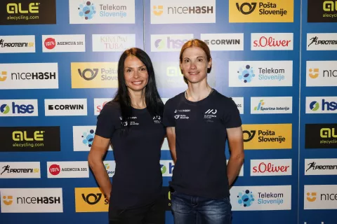 Na prvenstvu bosta na ženski cestni dirki nastopili tudi Gorenjki Urška Pintar (levo) in Špela Kern. / Foto: Frane Kranjec, Prijavim.se