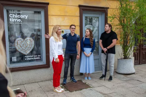 V opu&scaron;čenih izložbah so pripravili predstavitve nekaterih podjetij. / Foto: Ale&scaron; Senožetnik