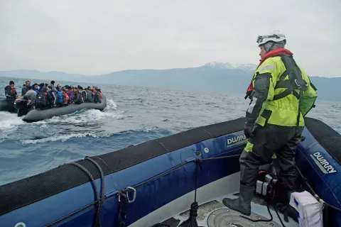 Slika, ki se ponavlja že kakih pet let: begunci v čolnu, ki pluje s turške obale na grški otok Lezbos, 29. 1. 2016 / Foto: Wikipedija / Foto: 