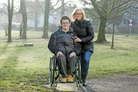 Nina in Rok lepo vabita na pohod prav vse – tako družine, v katerih so otroci s posebnimi potrebami, kot vse druge za druženje, podporo sprejemanja »drugačnosti«. / Foto: Tina Dokl / Foto: 
