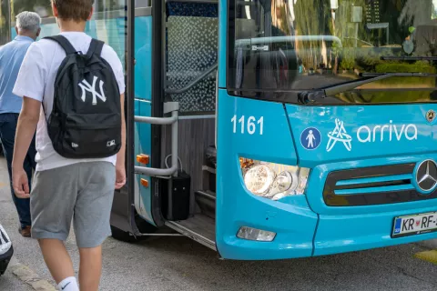 Novi vozni red naj bi povečal dostopnost in spodbujal rednej&scaron;o uporabo javnega prevoza. / Foto: Nik Bertoncelj