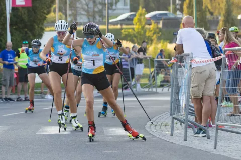 Anja Mandaljc je bila najhitrej&scaron;a tako v sprintu v Medvodah (na sliki) kot tudi v vzponu na Sori&scaron;ko planino. Gorjanka je zadovoljna z dosedanjim potekom priprav. / Foto: Peter Ko&scaron;enina