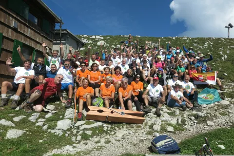 Večna mladost ob Pre&scaron;ernovi koči / Foto: Adrian Slekovec