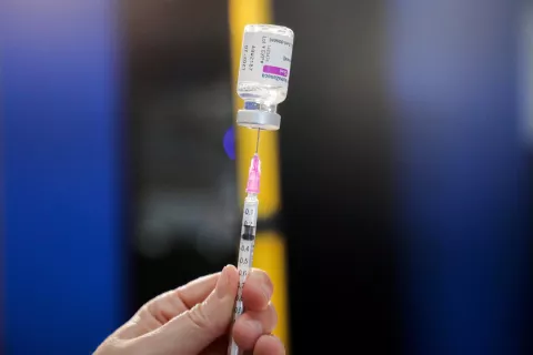 korona epidemija bolezen / Foto: Tina Dokl