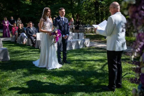 Prikaz poroke na Blejskem gradu / Foto: Primož Pičulin