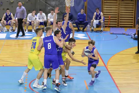 košarka liga NovaKBM GDD Šenčur LTH Castings Škofja loka / Foto: Tina Dokl